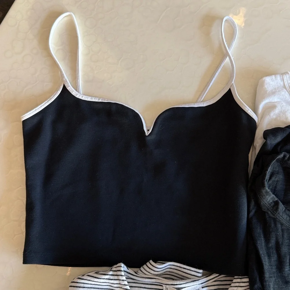 Bundle of 11 tops - Picture 4 of 7